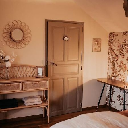 Maisonnette De Charme Les Jardins De Lou Boussac  Exterior foto
