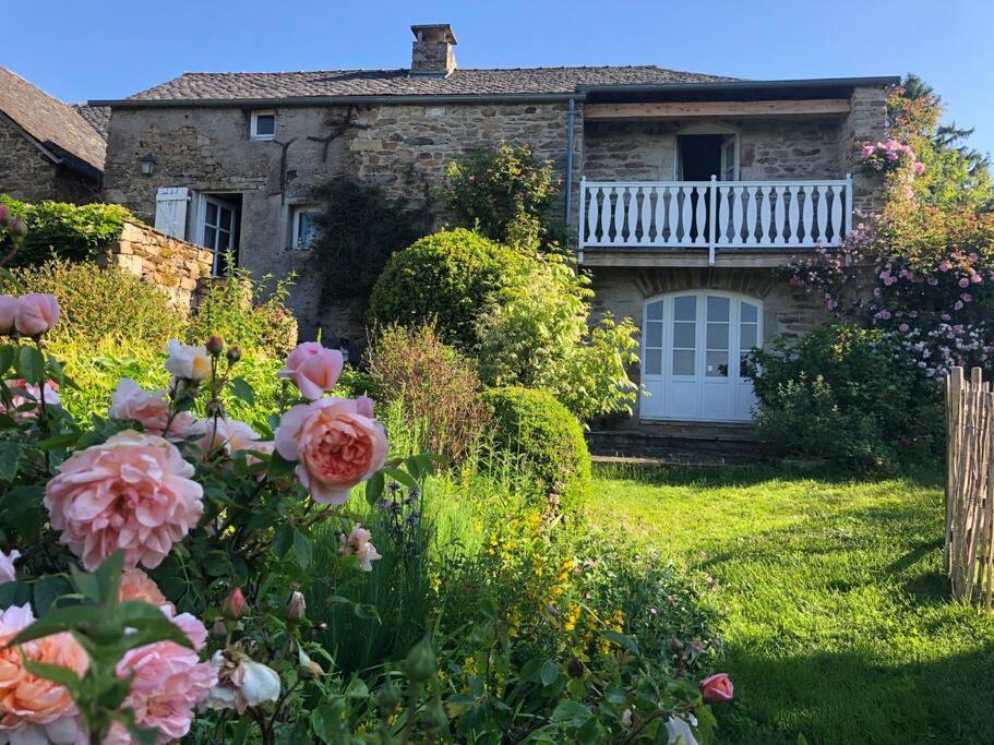 Maisonnette De Charme Les Jardins De Lou Boussac  Exterior foto